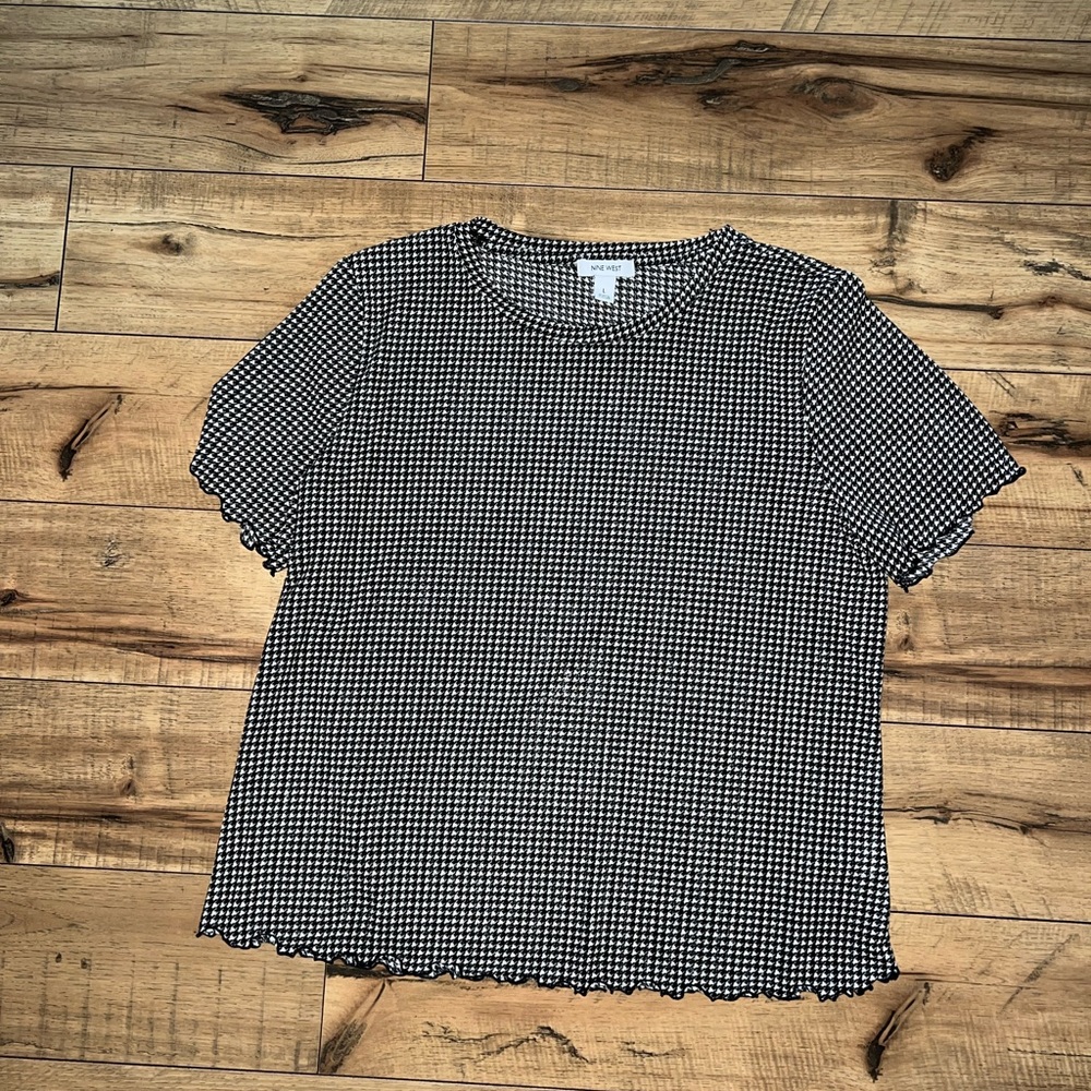patterned top